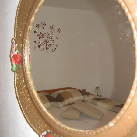 Anja Apartman *
