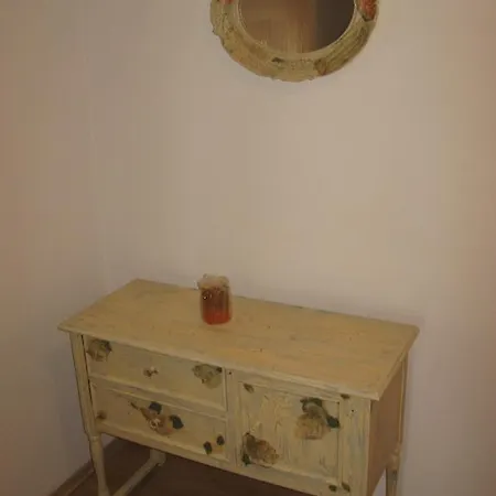 Anja Apartman *